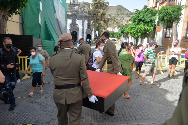 Día grande del Pino, honores a la virgen