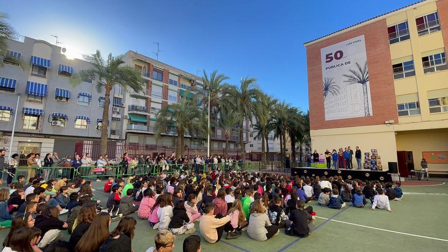 El colegio Luis Vives celebra medio siglo de vida