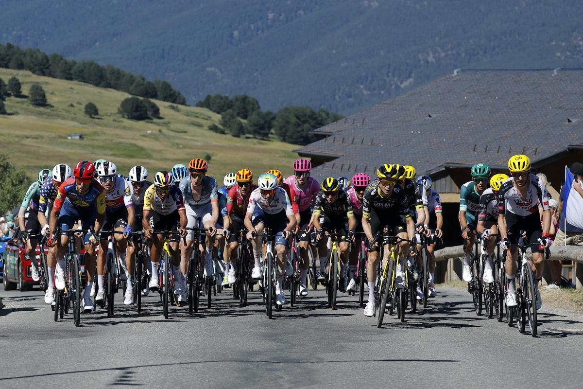 Pogacar gana su primera etapa de esta edición del Tour de Francia con un magnífico sprint en Les Angles Pogacar gana su primera etapa de esta edición del Tour de Francia con un magnífico sprint en Les Angles