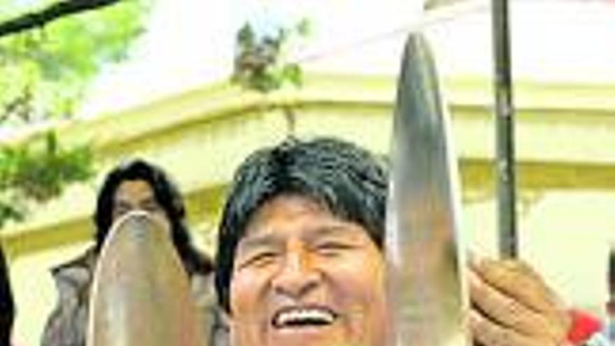 Evo Morales da la nota