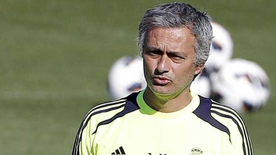 Mourinho: Carvalho y Sahin deben salir &quot;por su felicidad&quot;