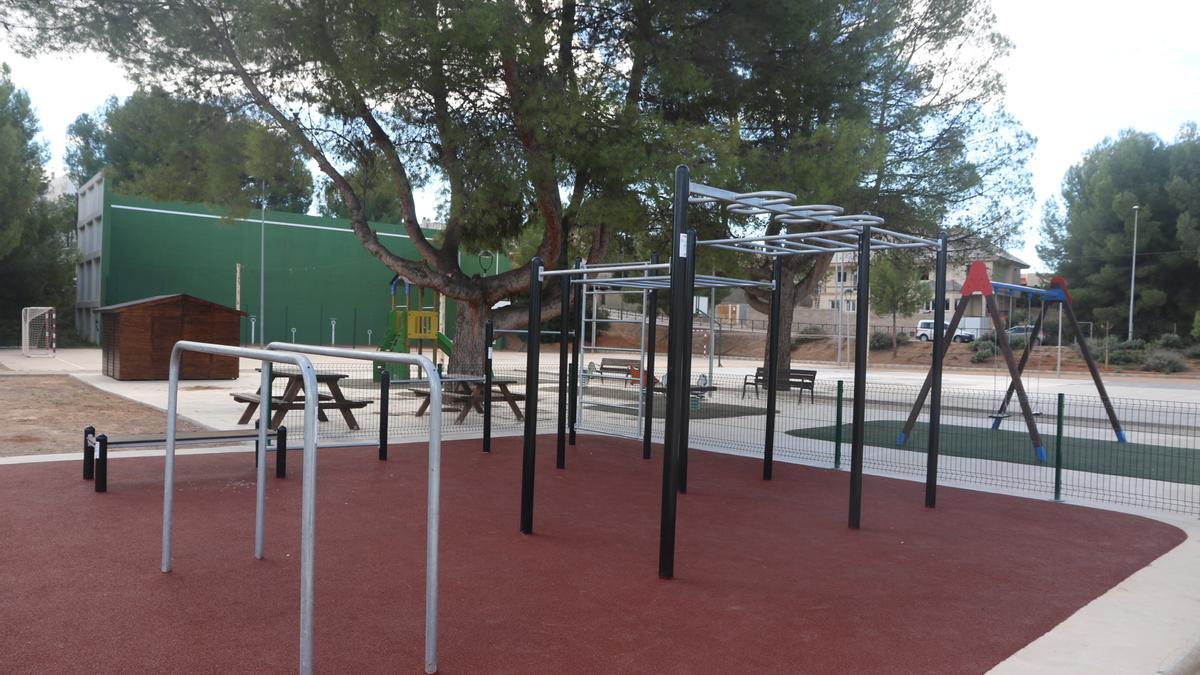 El parque de la urbanización de El Pantano cuenta con una zona para &#039;street workout&#039; y calistenia.