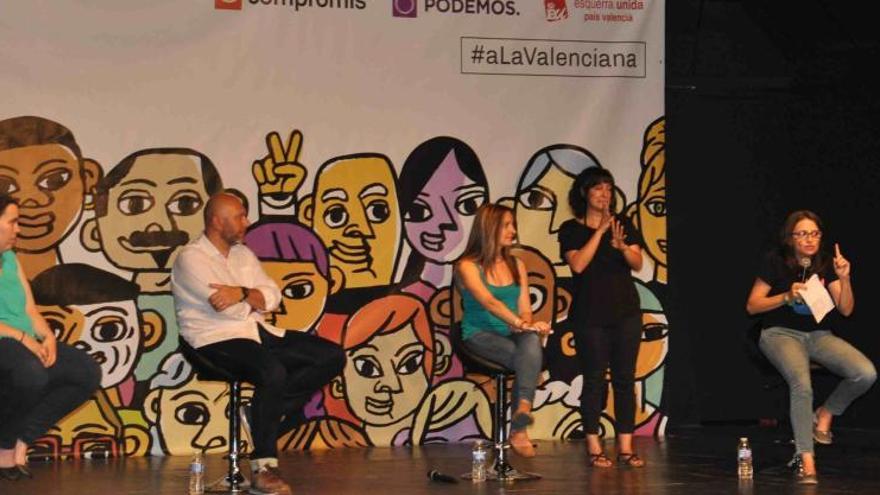 Oltra, Ballester y Sixto llenan el Teatre del Mercat