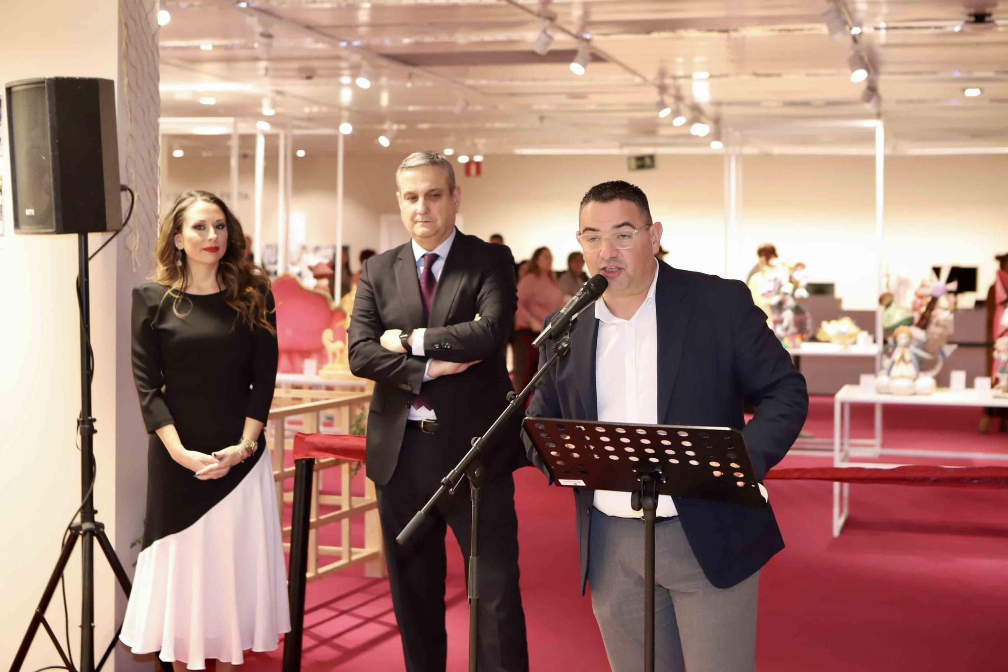 El Corte Inglés y la Federació de les Fogueres de Sant Joan inauguran “Els xiquets de la festa”, una exposición homenaje a los artistas, foguerers y barraquers infantiles