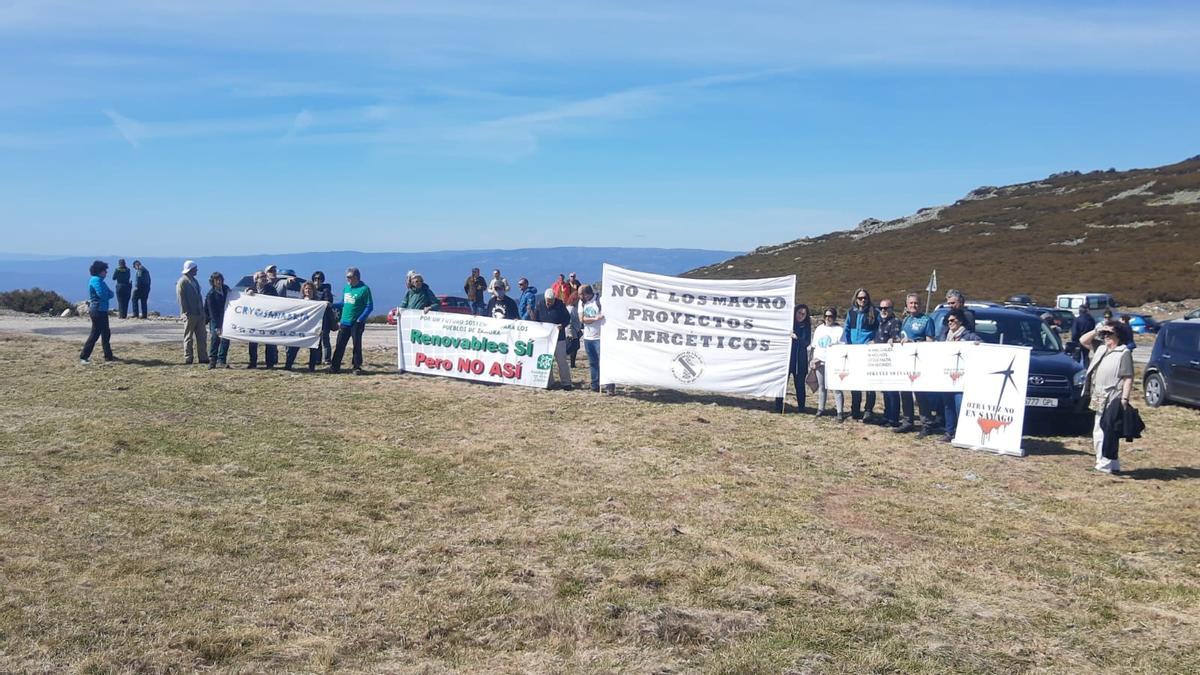 Concentración en contra de los macroproyectos de renovables.