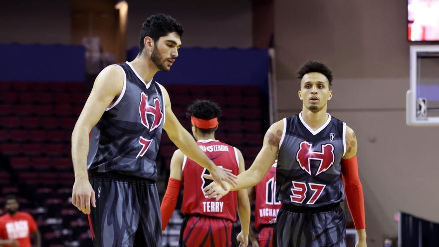 Aldama vuelve a brillar en la G-League con 22 puntos y 12 rebotes con los Hustle