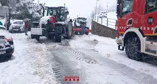 Les actuacions dels Bombers arriben a 51 a la Catalunya Central per incidències derivades de la nevada