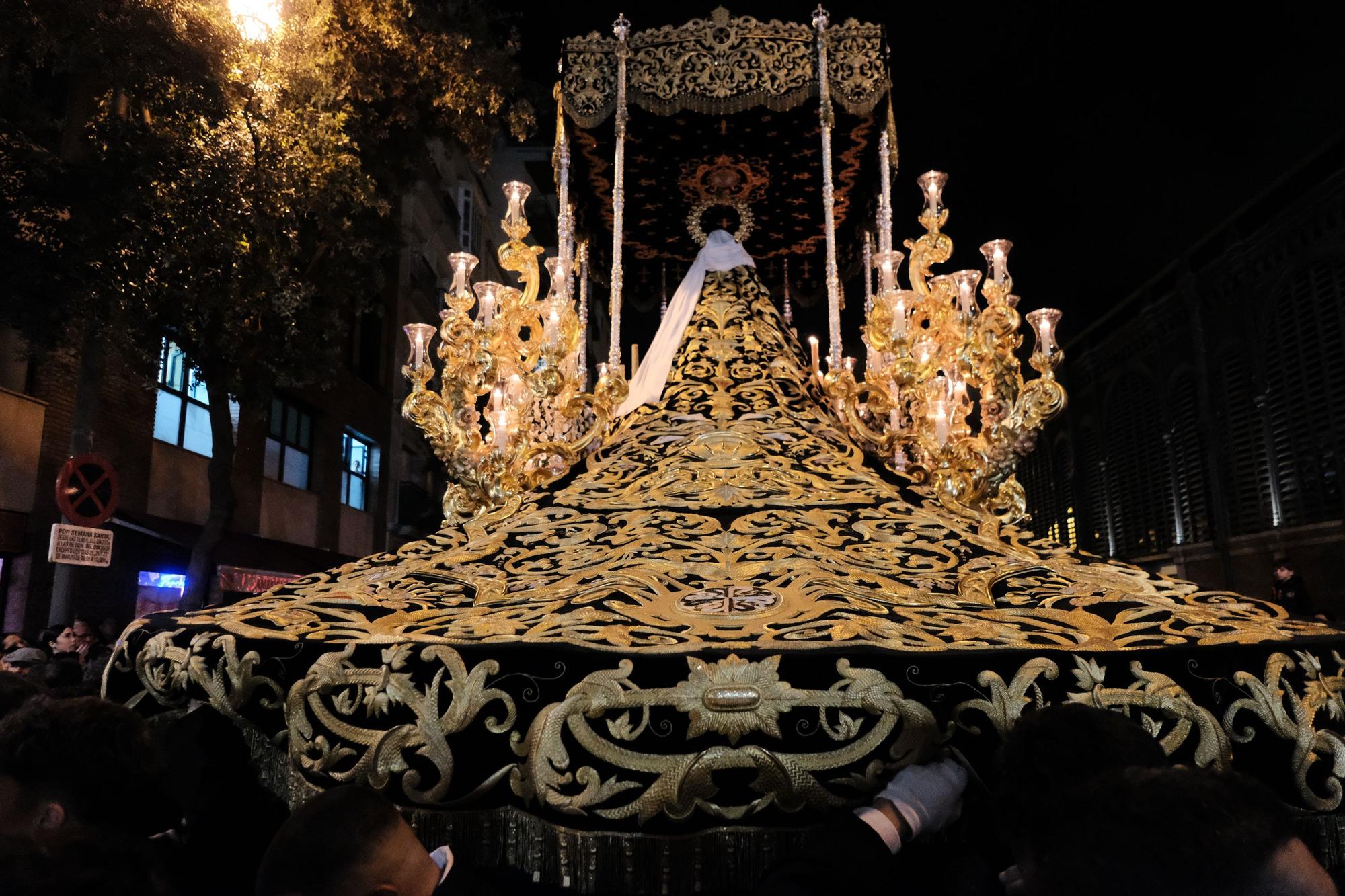 Salida procesional de la Congregación de Mena, en el Jueves Santo de Málaga.