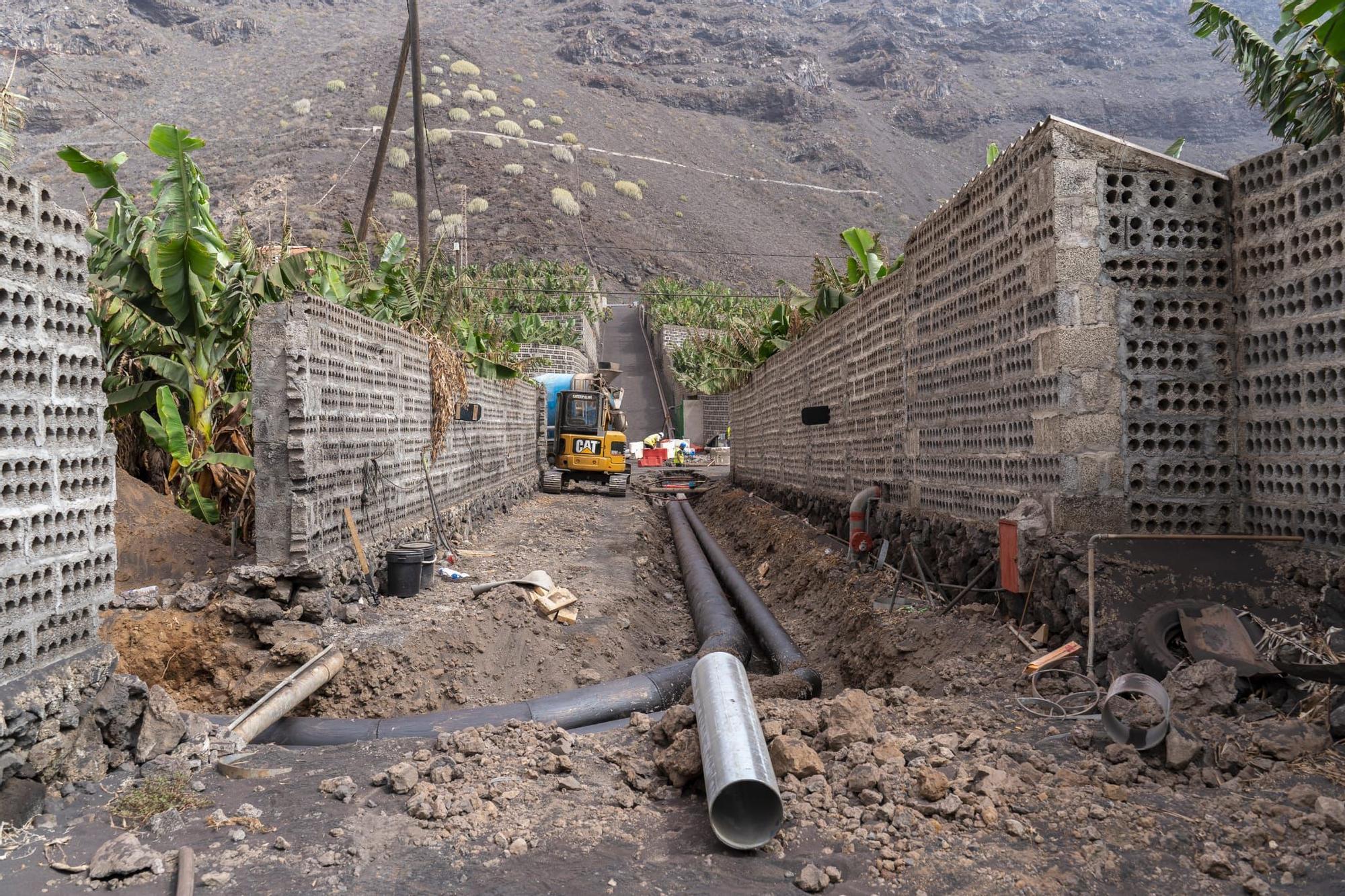 Obras que ejecuta Tedagua en Puertos Naos para instalar desaladoras para los afectados por el volcán de La Palma