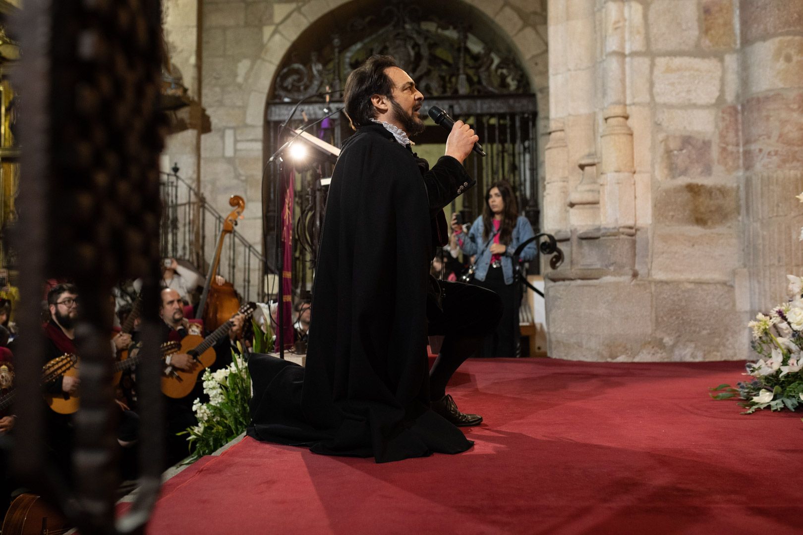 GALERIA | Entrada de nuevos hermanos en la cofradía de Jesús Nazareno