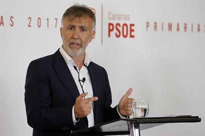 Debate entre los candidatos a dirigir el PSOE en C