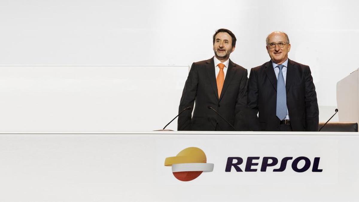 Josu Jon Imaz (Repsol): &quot;No me parece ético que haya leyes que no permitan producir gas natural aquí y tengamos que traerlo de Estados Unidos&quot;.