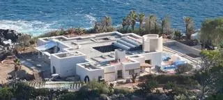 La mansión de sa Ferradura está decorada con 35 obras de artistas vinculados a Ibiza