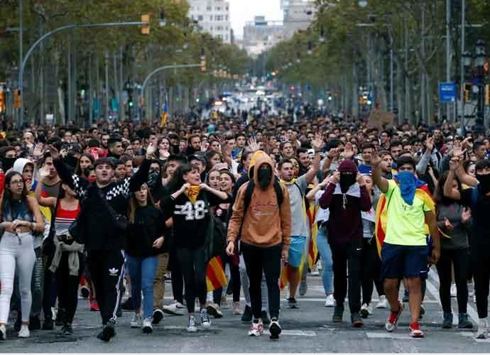 Manifestación independentista en el Paseo de Gracia de Barcelona