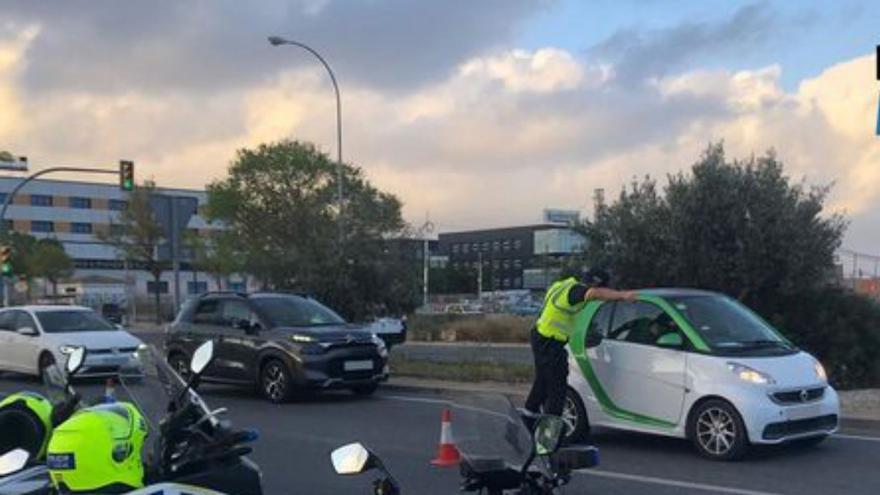 Uno de los controles policiales. | POLICÍA LOCAL PALMA