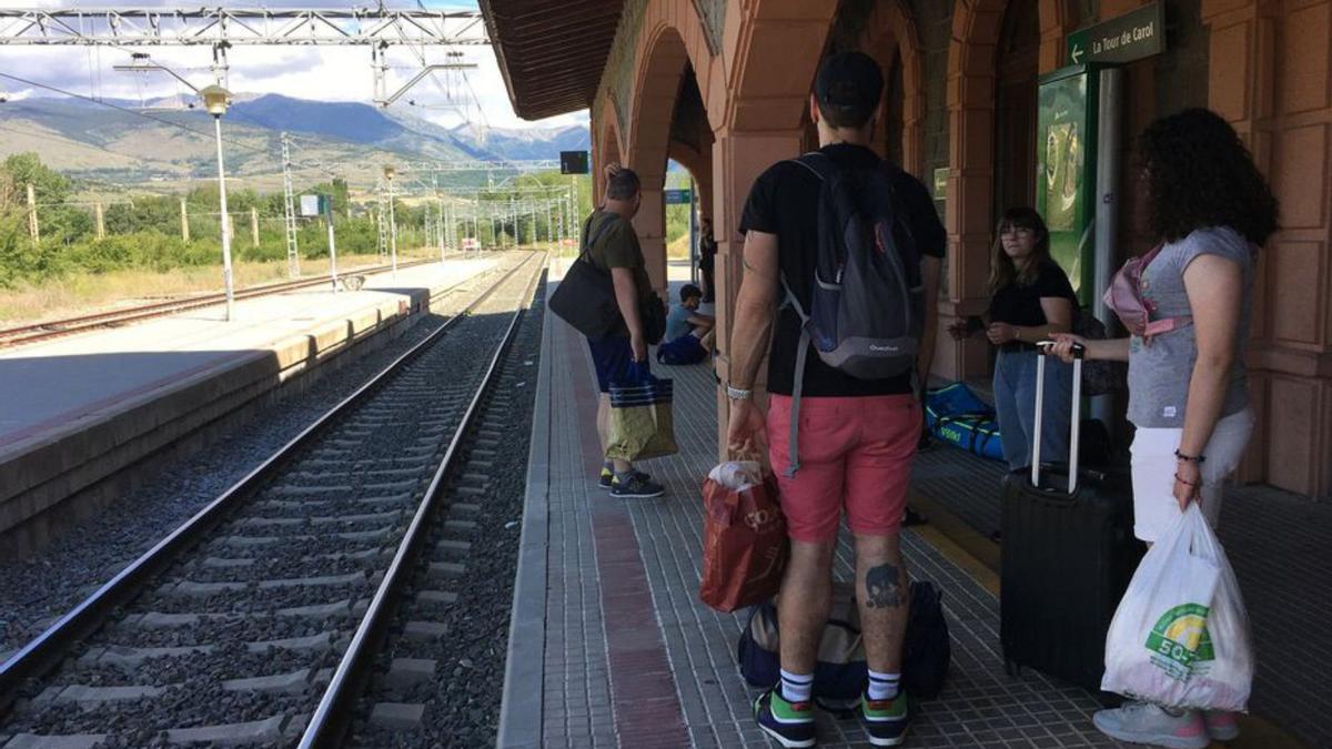Viatgers a l’estació de Puigcerdà aquest cap de setmana | M.S.