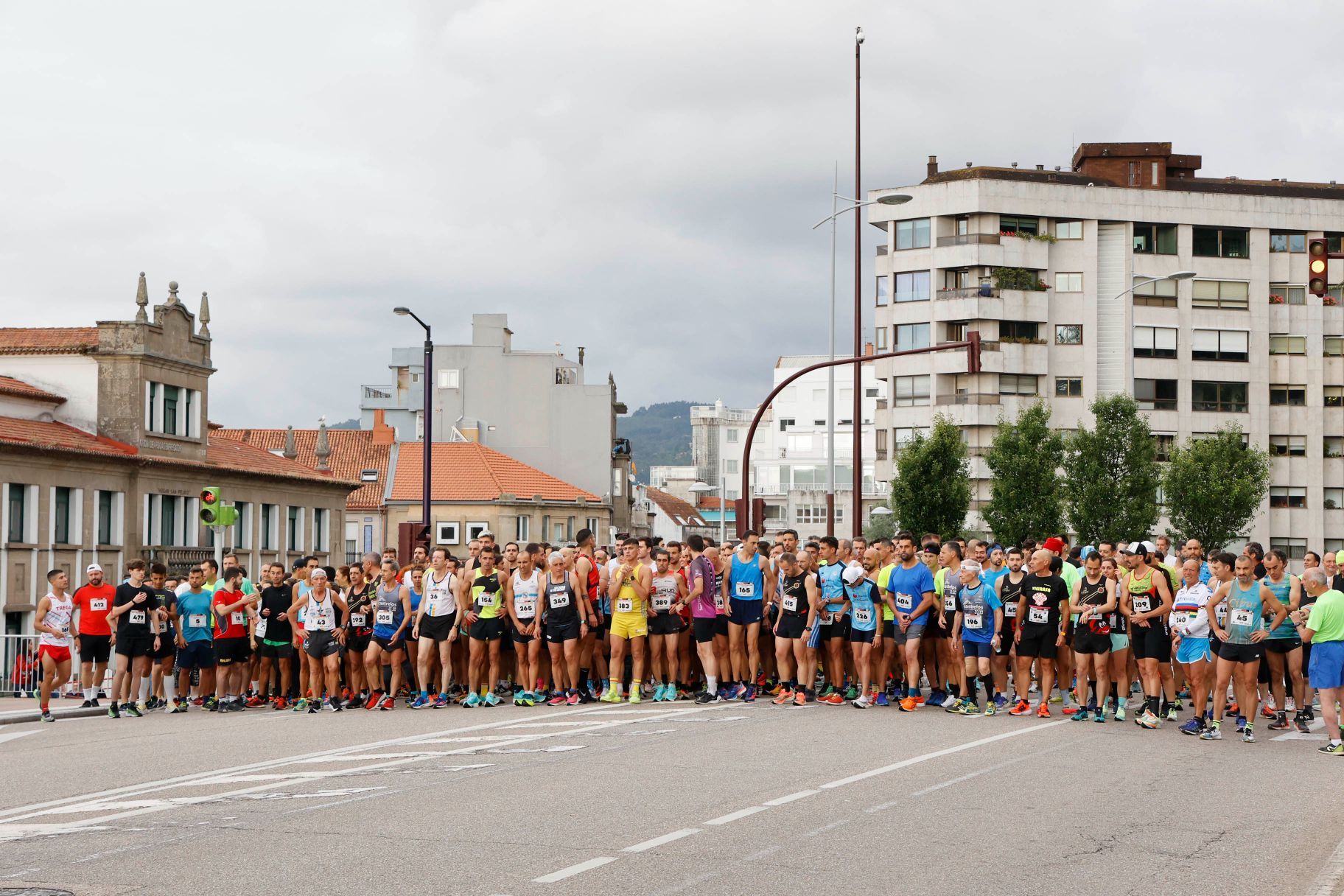 Una carrera con sardina y pan como premios