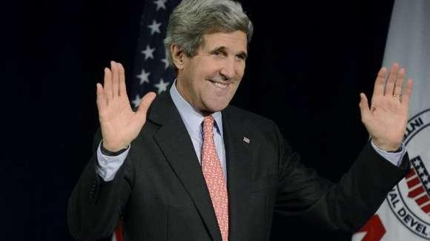 Kerry, en un acto oficial, ayer, en Washington.  // Efe