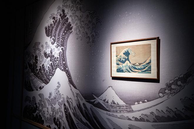 Uno de los gravados de La gran ola de Kanagawa, de Hokusai.