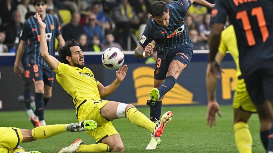 Dani Parejo desnivela el derbi en la segunda parte