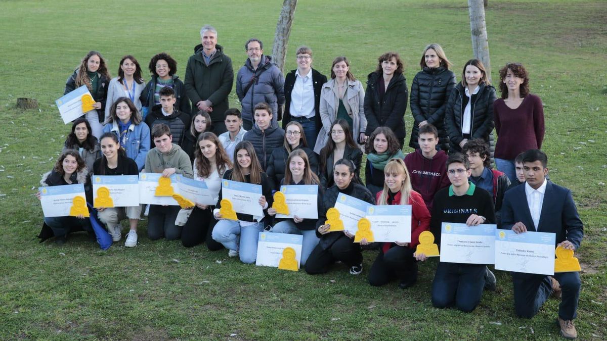 Els participants i el tribunal dels Premis CRAC 2022 de la Universitat de Girona