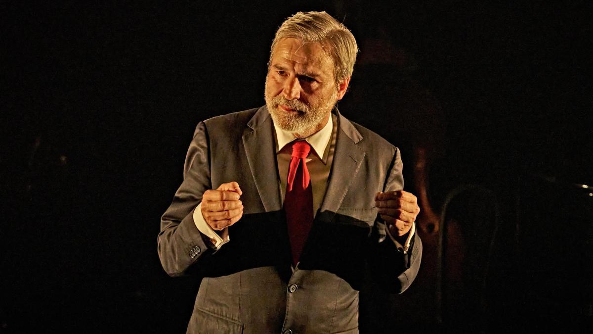 Alberto San Juan, actor que representa en Santiago la obra de teatro 'Macho grita'