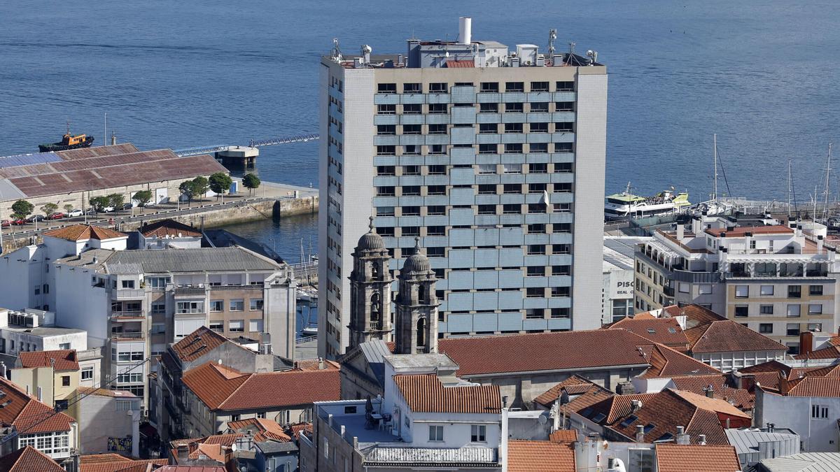 Edificio del hotel Bahía en Vigo
