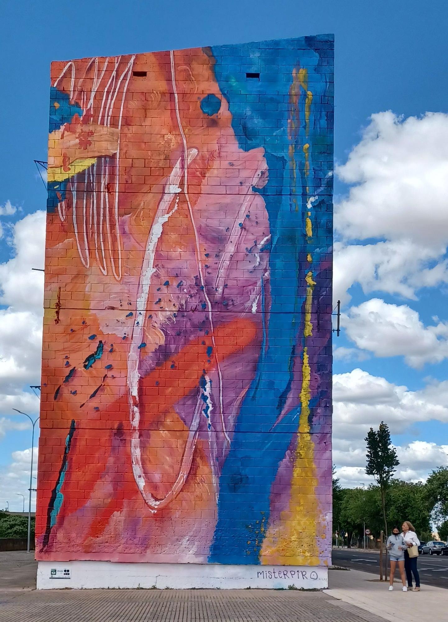 Pintura mural en un edificio de Héroes de Baler.