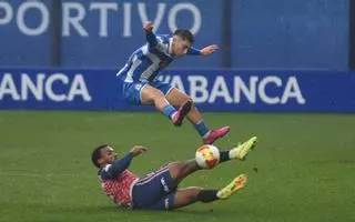 0-0 | Al Fabril le falta hambre en Langreo y pierde el liderato
