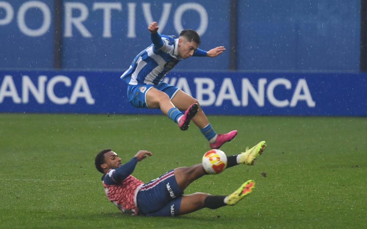 Liderato para el Fabril tras vencer al Real Ávila (2-1)