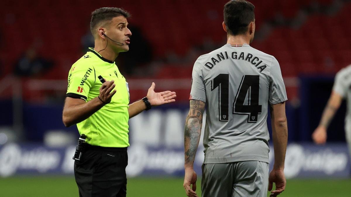 El español Gil Manzano, uno de los árbitros que pitarán en la Copa América.