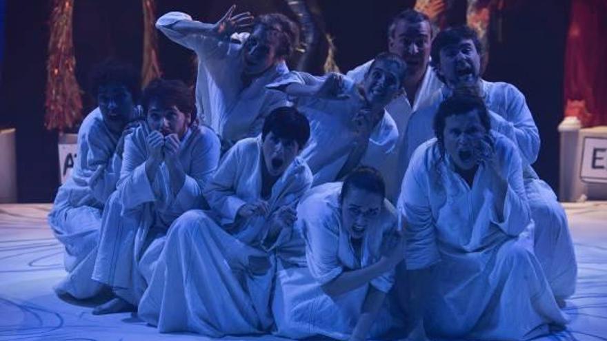 El Cor de Teatre posa música clàssica a passatges rellevants de la «Ilíada» i l&#039;«Odissea»