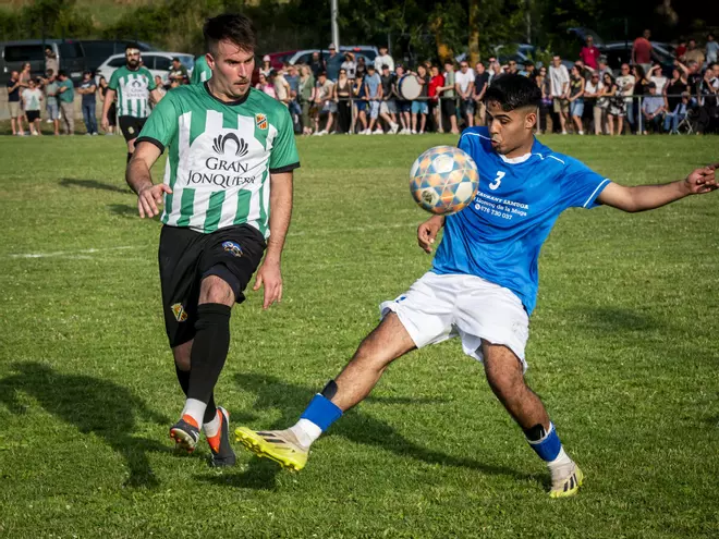 El gol de la victòria d'Èric Díaz (Vall Muga) per ascendir a Tercera