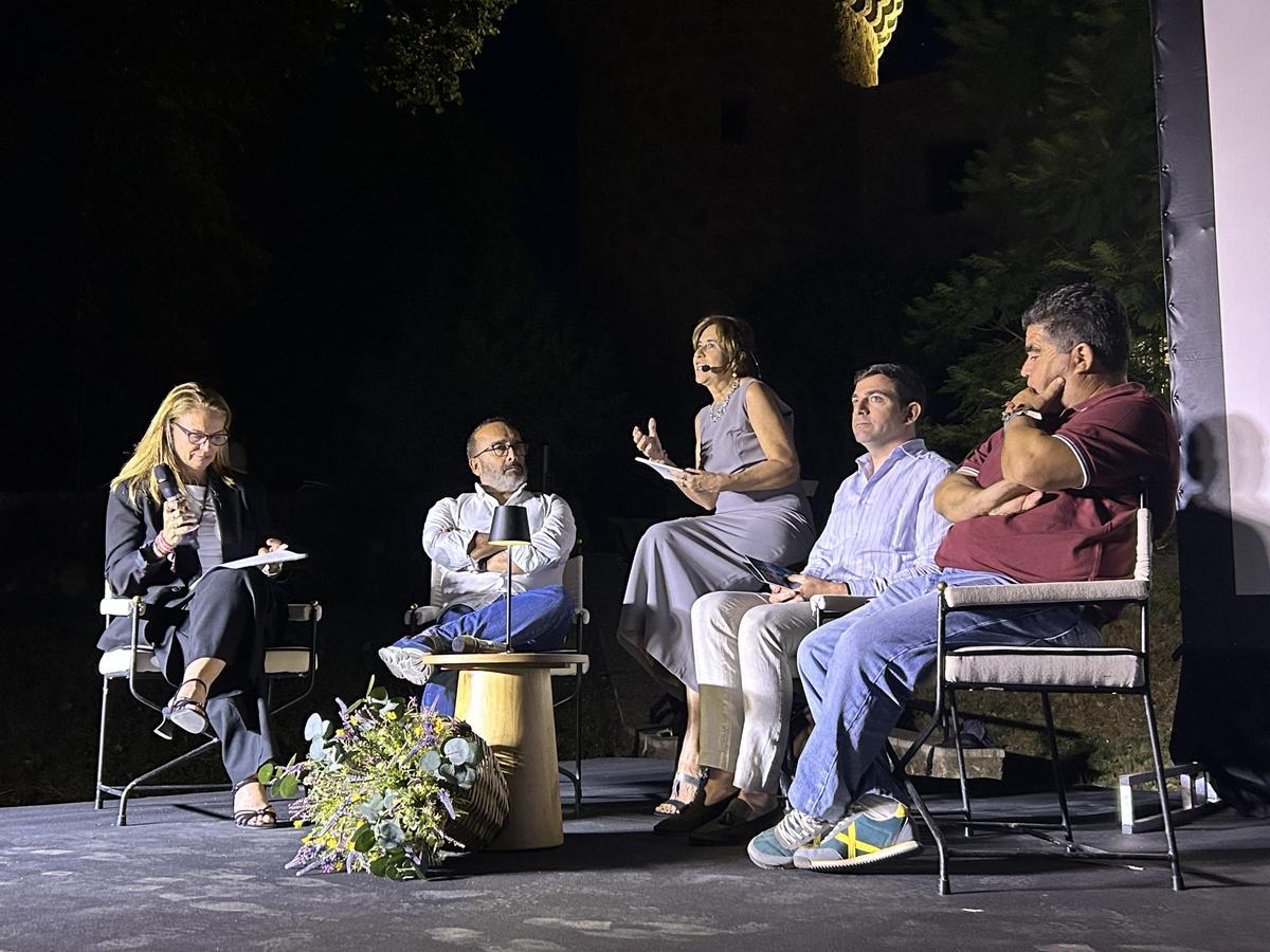 El arpa de cristal de Petr Špatina inaugura la novena edición de IndóMita en La Vera