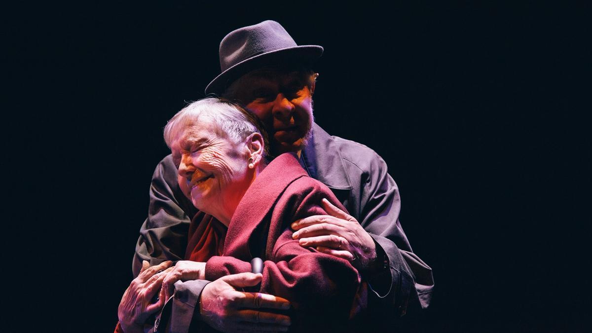 Crítica d’‘El abrazo’: el que no va poder ser Crítica d’‘El abrazo’: el que no va poder ser