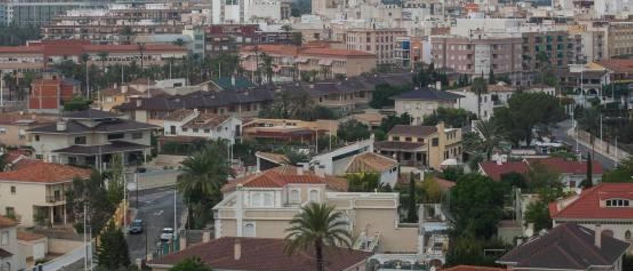 Elche recauda 1,6 millones menos por la rebaja del IBI