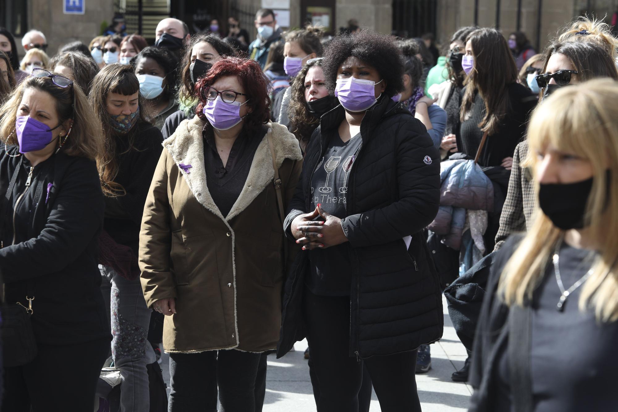 EN IMÁGENES: Así se vivió el Día de la Mujer (8M) en Avilés