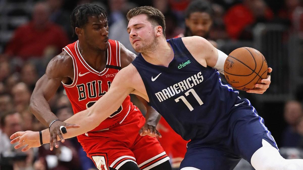 Partido entre los Bulls y los Mavericks, con Luka Doncic