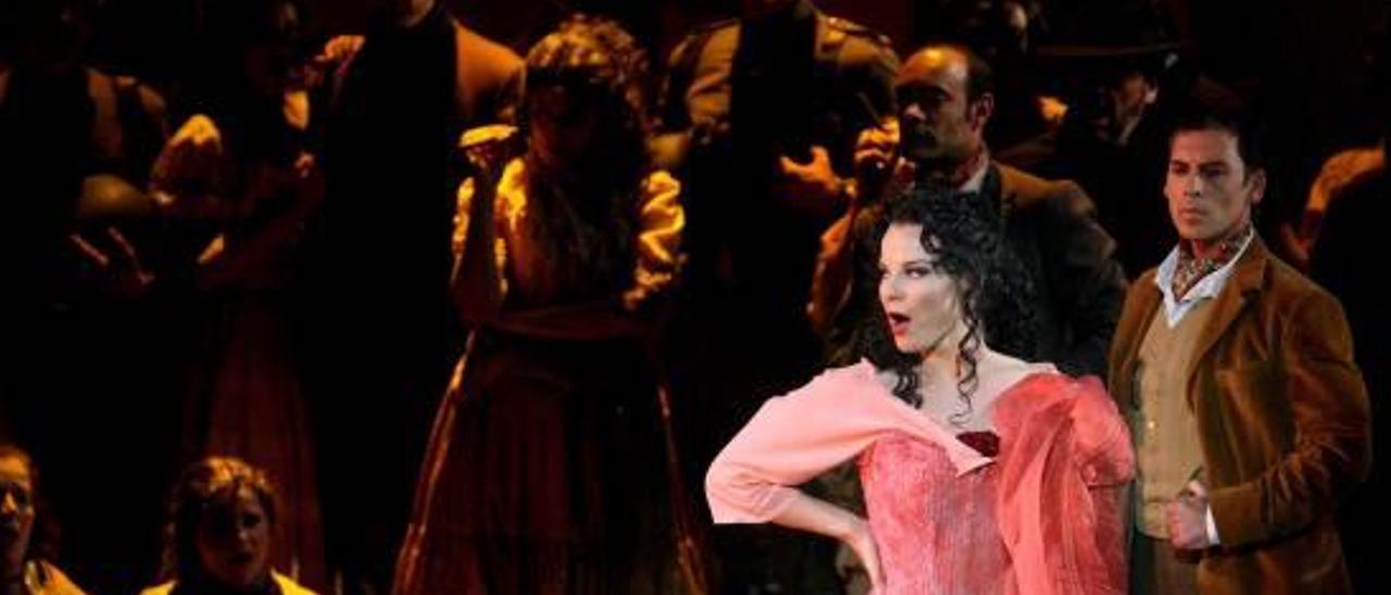 Escena de la ópera «Carmen» que Les Arts podría llevar a China.