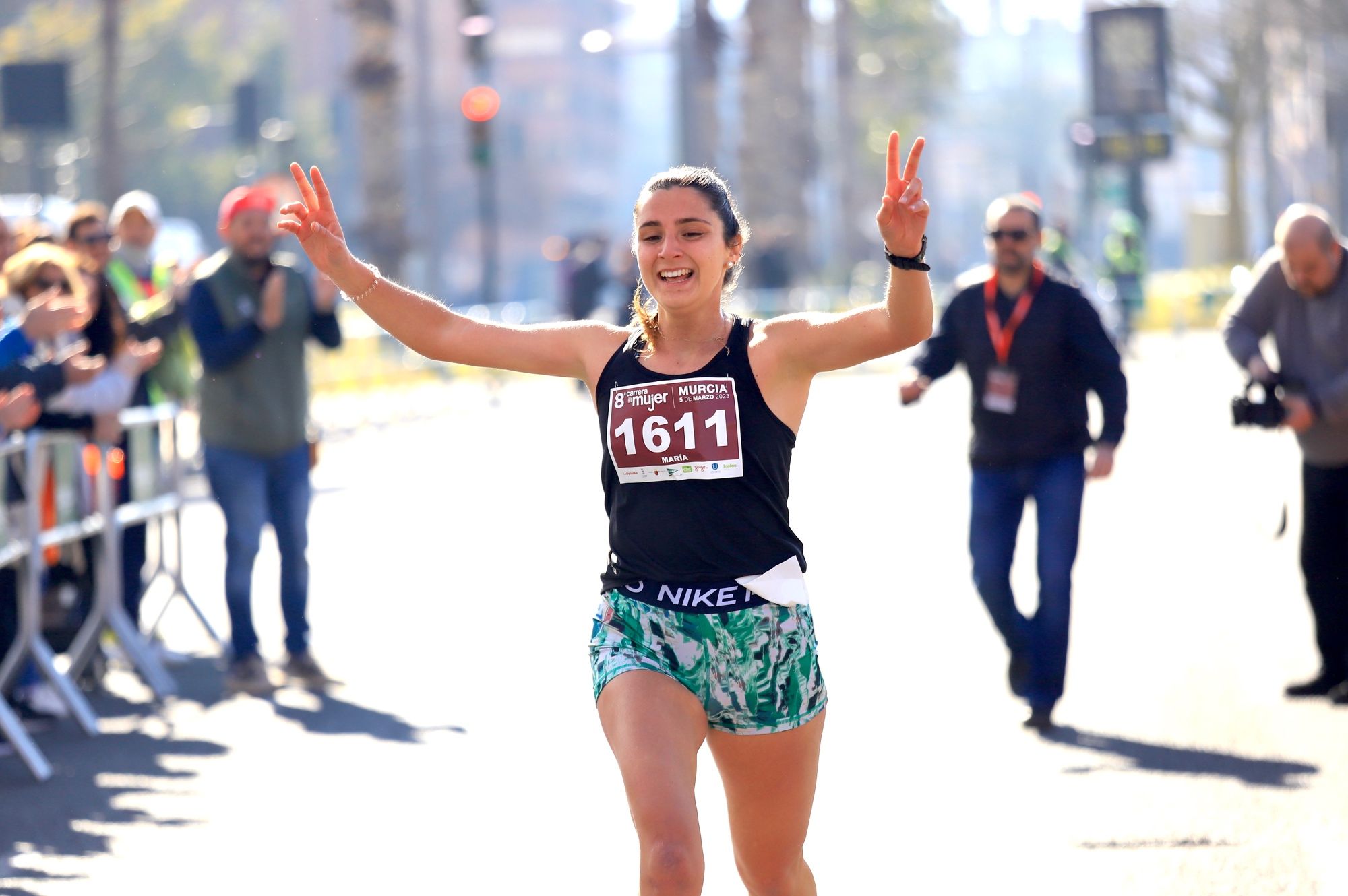 La salida y el recorrido de la Carrera de la Mujer 'inmortalizados' en imágenes