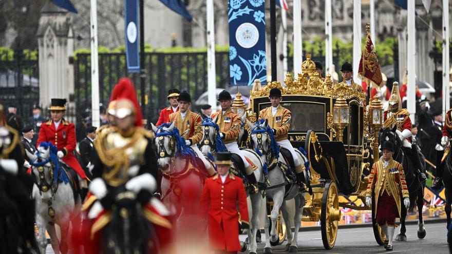 El Reino Unido se viste de gala para la coronación de Carlos III
