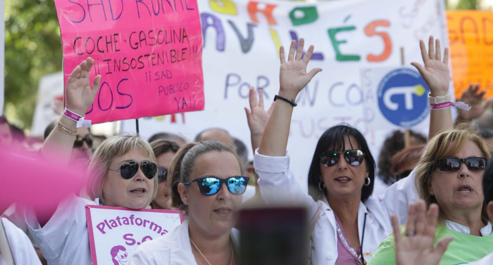 Manifestantes, durante la movilización de ayer. | Juan Plaza