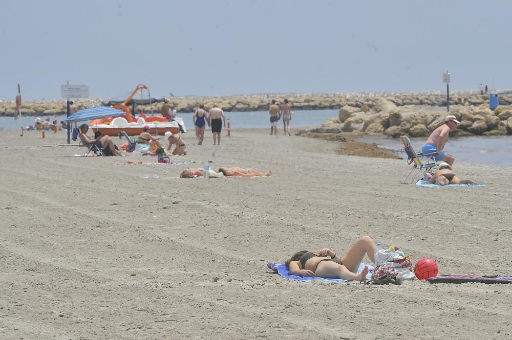 Inicio de la temporada alta en Santa Pola