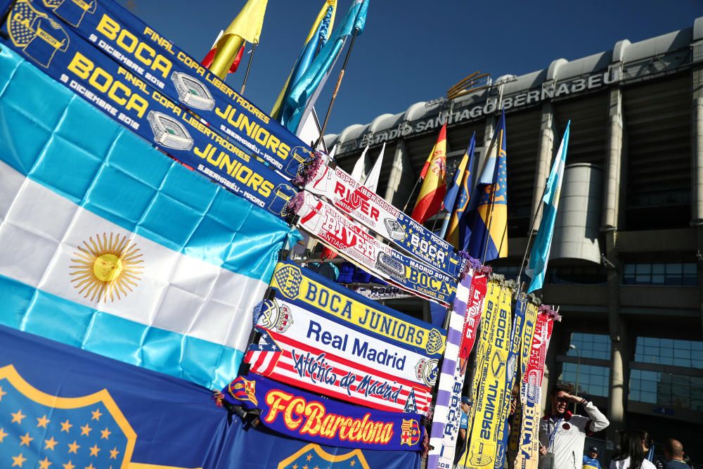 Las aficiones de River y Boca llenan Madrid