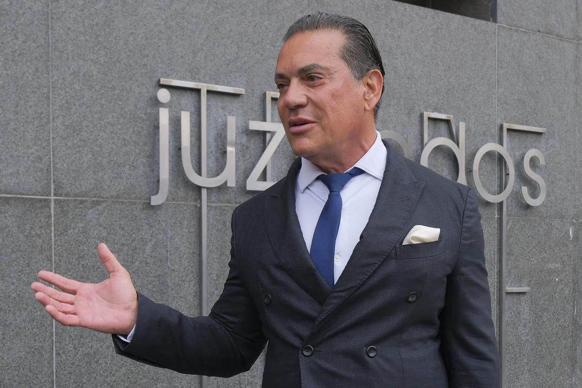 El abogado Rafael Jiménez de Oliva en los juzgados de Telde.