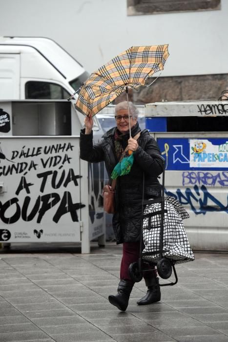 Viento y lluvia en A Coruña, en alerta naranja