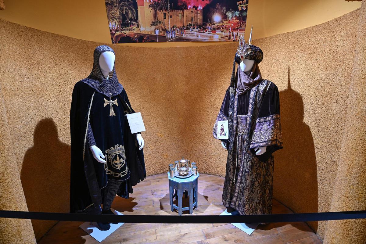 La hornacina dedicada a las Embajadas