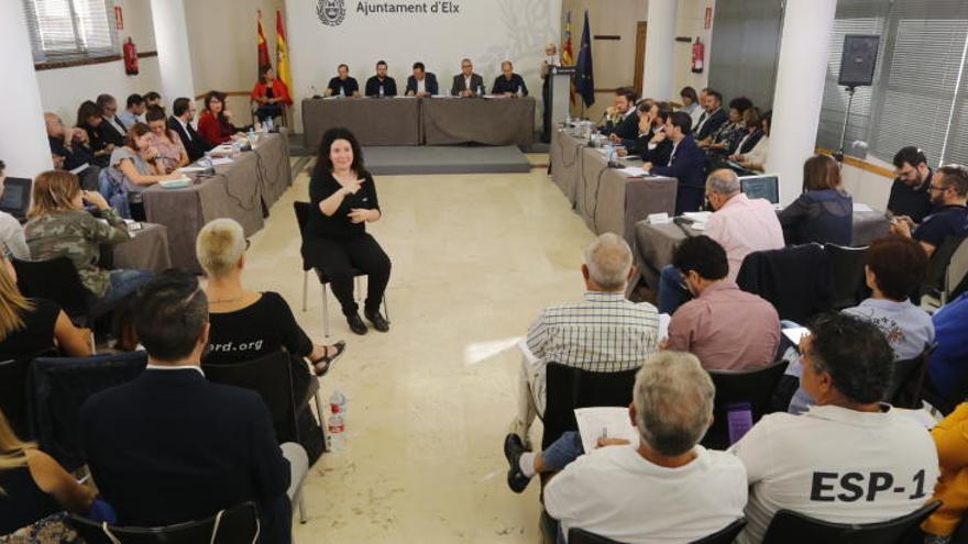 Los ilicitanos ponen deberes al Ayuntamiento en el debate de estado de la ciudad