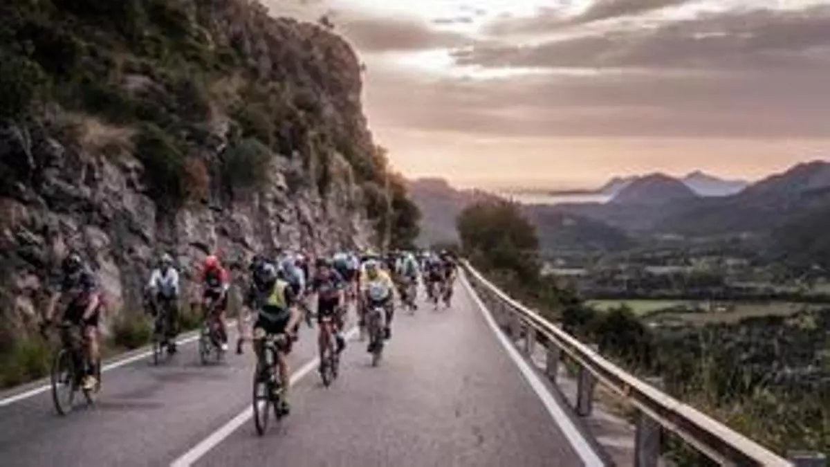 Entre 15 y 76 años, el ciclista más joven y el más mayor de la Mallorca 312