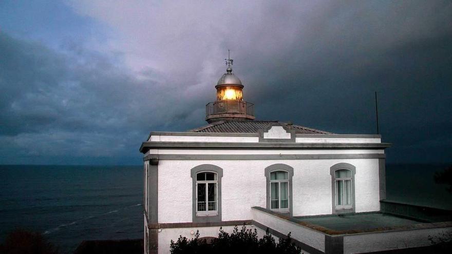 El faro de Candás.